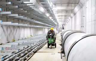 威海环山路管廊工程迎新进展 输水管道施工全面推进，区域发展再添动力